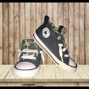 Converse All Star Chuck Taylor Mid Tops